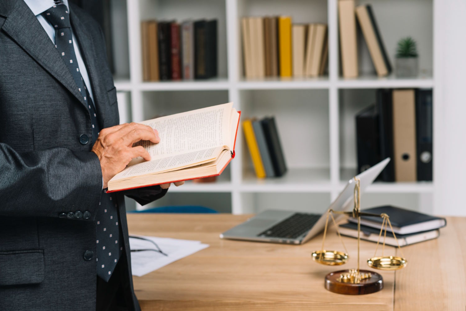 Ubezpieczenie OC dla adwokatów — czym jest i czego dotyczy?